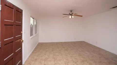 Living - 261 E Pleasant St, Coalinga, CA 93210 photo 1 of 2