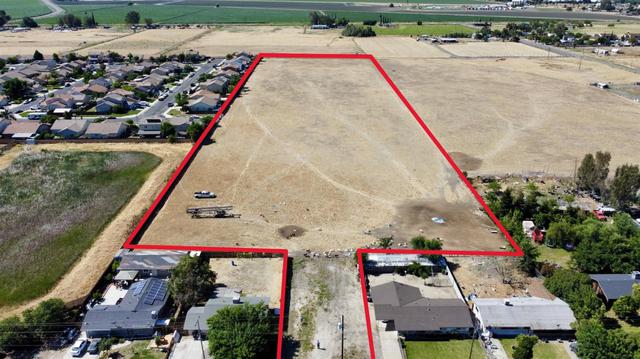 1 W Christian Ave, Dos Palos, CA 93620
