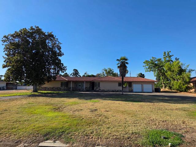 2010 W Kearney Blvd, Fresno, CA 93706