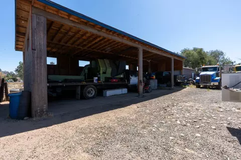 Exterior - 16448 Monreal Rd, Madera, CA 93636 photo 34 of 35