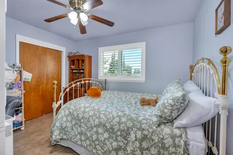 Bedroom - 16448 Monreal Rd, Madera, CA 93636 photo 1 of 7