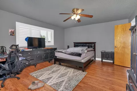 Bedroom - 16448 Monreal Rd, Madera, CA 93636 photo 7 of 7