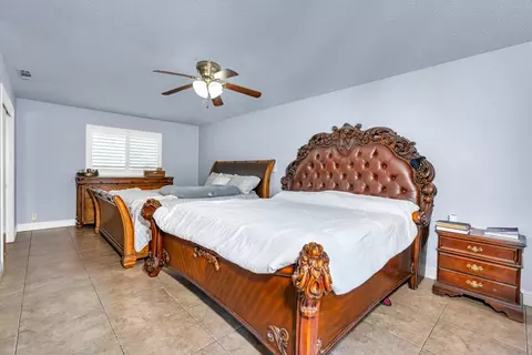 Bedroom - 16448 Monreal Rd, Madera, CA 93636 photo 2 of 7