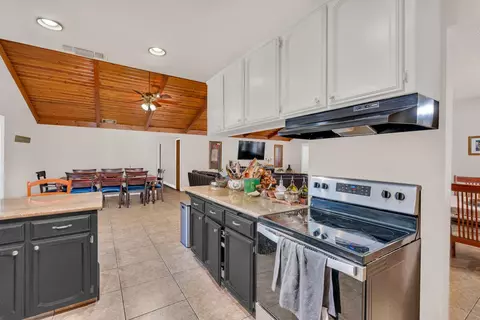 Kitchen - 16448 Monreal Rd, Madera, CA 93636 photo 4 of 4