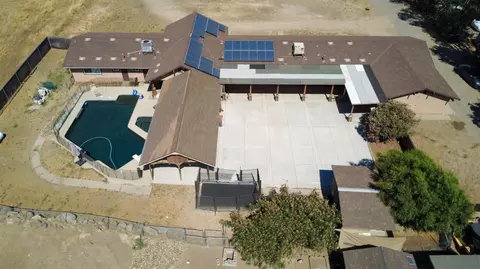 View/Area - 16448 Monreal Rd, Madera, CA 93636 photo 7 of 11