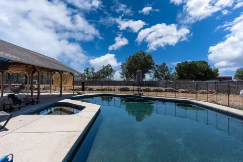 Exterior - 16448 Monreal Rd, Madera, CA 93636 photo 24 of 35