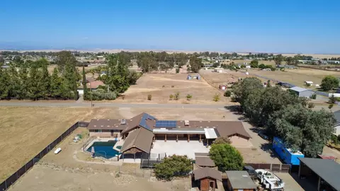 View/Area - 16448 Monreal Rd, Madera, CA 93636 photo 8 of 11