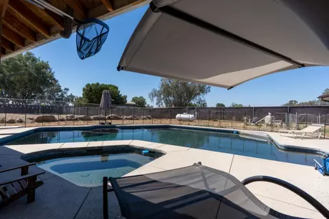 Exterior - 16448 Monreal Rd, Madera, CA 93636 photo 22 of 35