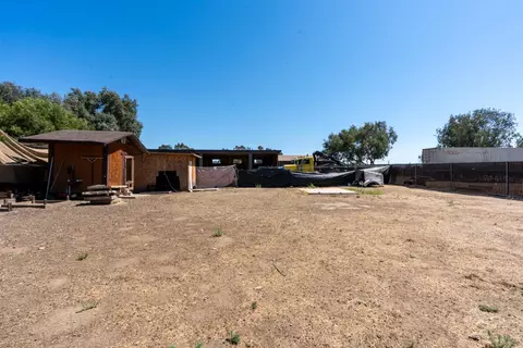Exterior - 16448 Monreal Rd, Madera, CA 93636 photo 33 of 35
