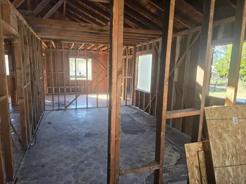 23 E Strother Ave, Fresno, CA 93706 photo 2