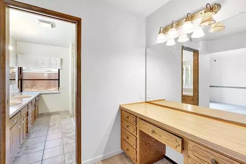 Bath - 1661 E Fallbrook Ave, Fresno, CA 93720 photo 1 of 3