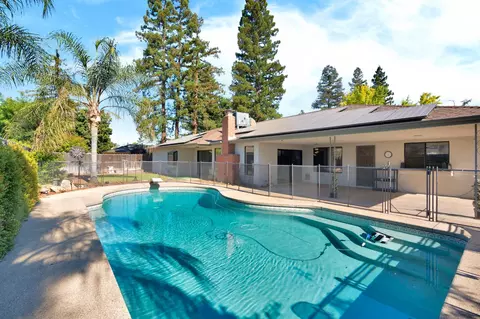 Exterior - 1661 E Fallbrook Ave, Fresno, CA 93720 photo 6 of 6