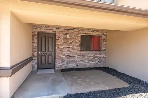 Exterior - 1335 Ramona Ave, Clovis, CA 93612 photo 3 of 11