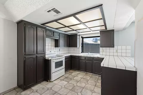 Kitchen - 1335 Ramona Ave, Clovis, CA 93612 photo 1 of 3