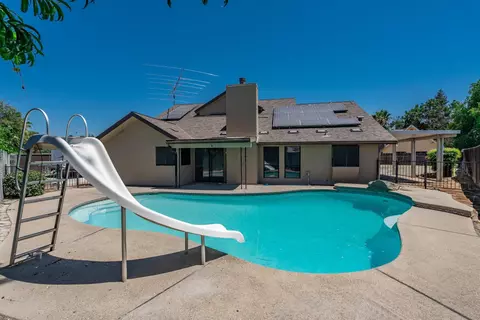 Exterior - 1335 Ramona Ave, Clovis, CA 93612 photo 5 of 11