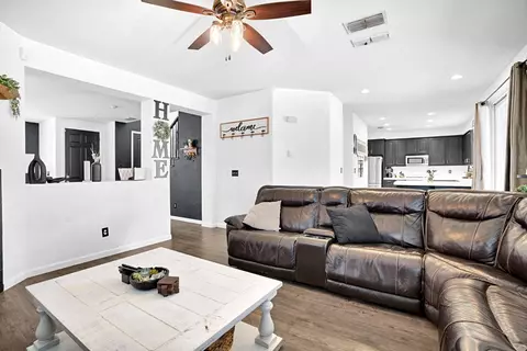 967 Papaya St, Madera, CA 93638 photo 8