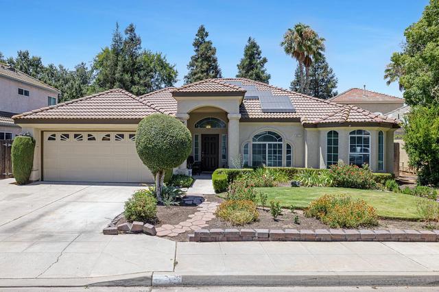 8875 N Woodrow Ave, Fresno, CA 93720
