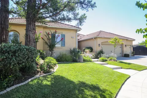 1813 N Ryan Ave, Clovis, CA 93619 photo 3