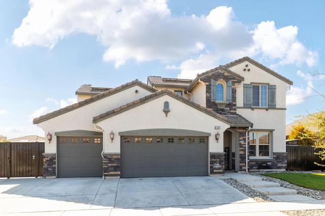 1140 Ridge Creek Estates Way, Dinuba, CA 93618