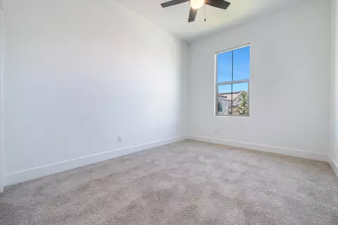 7153 E Harvard Ave, Fresno, CA 93737 photo 8