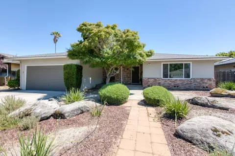 549 E Sample Ave, Fresno, CA 93710
