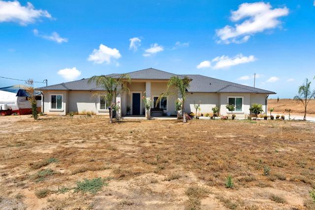 19972 Olympia Rd, Madera, CA 93638