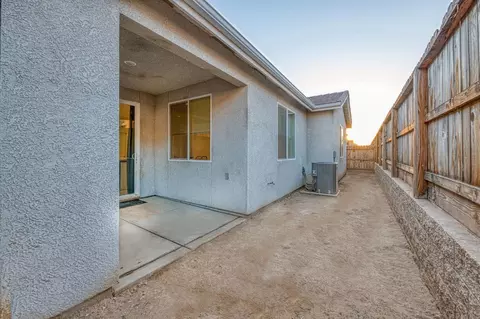 4177 Beverly Ave, Clovis, CA 93619 photo 5