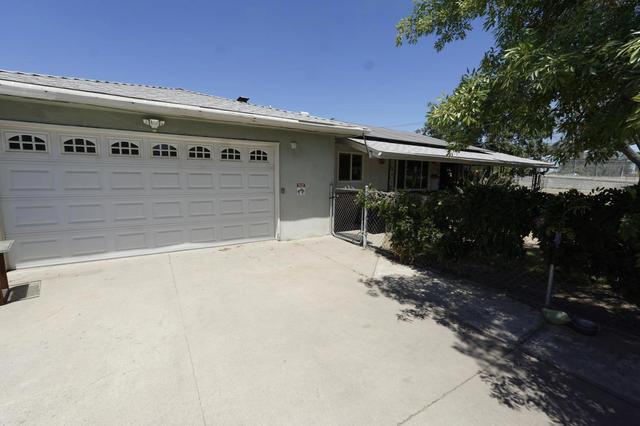 735 N Winery Ave, Fresno, CA 93727
