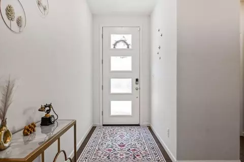 Entry Way - 6552 E Huffman Ave, Fresno, CA 93727 photo 1 of 7