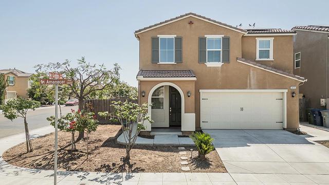 3415 Amanecer Ave, Clovis, CA 93619