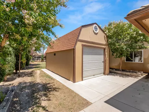 3055 Glenville Ave, Madera, CA 93637 photo 29