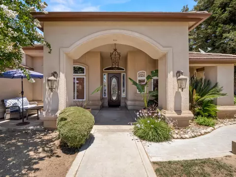 3055 Glenville Ave, Madera, CA 93637 photo 2