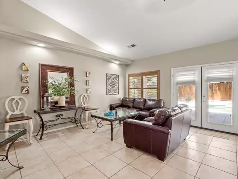 3055 Glenville Ave, Madera, CA 93637 photo 8