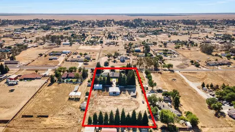 View/Area - 16673 La Canada Rd, Madera, CA 93636 photo 14 of 16
