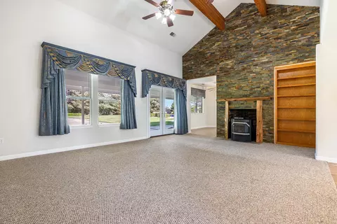 Living - 16673 La Canada Rd, Madera, CA 93636 photo 1 of 6