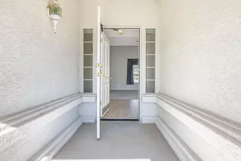 Entry Way - 16673 La Canada Rd, Madera, CA 93636 photo 1 of 5