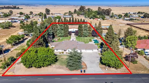 View/Area - 16673 La Canada Rd, Madera, CA 93636 photo 4 of 16