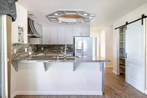 Kitchen - 16673 La Canada Rd, Madera, CA 93636 photo 5 of 5