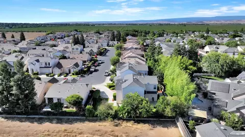 View/Area - 1801 N Miramar Ln, Clovis, CA 93619 photo 7 of 10
