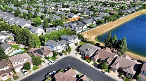 View/Area - 1801 N Miramar Ln, Clovis, CA 93619 photo 9 of 10