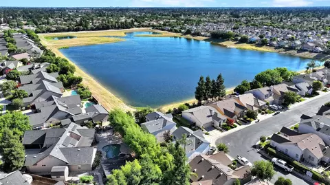 View/Area - 1801 N Miramar Ln, Clovis, CA 93619 photo 8 of 10