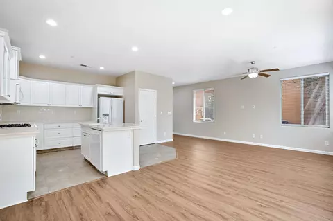3270 Alps Ln, Clovis, CA 93619 photo 8