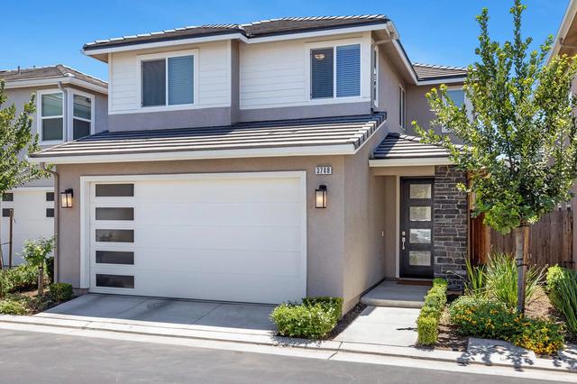 3748 Longford Way, Clovis, CA 93619