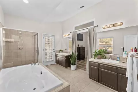 15906 W C St, Kerman, CA 93630 photo 13