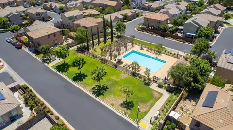 View/Area - 3269 Lahar Ln, Clovis, CA 93619 photo 5 of 10