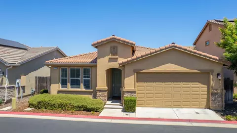Exterior - 3269 Lahar Ln, Clovis, CA 93619 photo 10 of 10