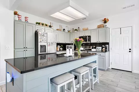 Kitchen - 149 Dalton, Sanger, CA 93657 photo 1 of 5