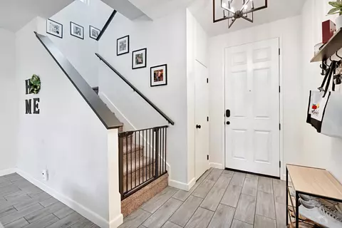 Entry Way - 149 Dalton, Sanger, CA 93657 photo 2 of 2