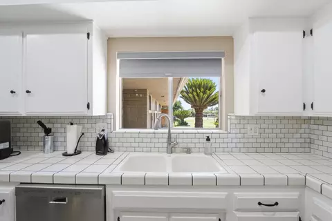 936 E Nebraska Ave, Dinuba, CA 93618 photo 12
