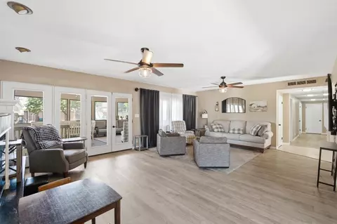 936 E Nebraska Ave, Dinuba, CA 93618 photo 6